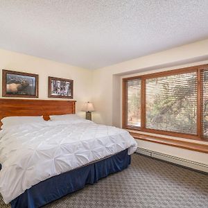 One-Bedroom Suite Kitchenette Upper Floor